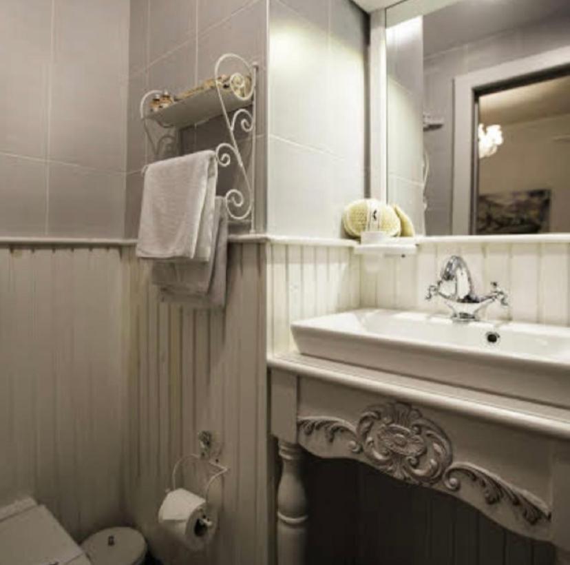 The White Hotel Алачати Экстерьер фото