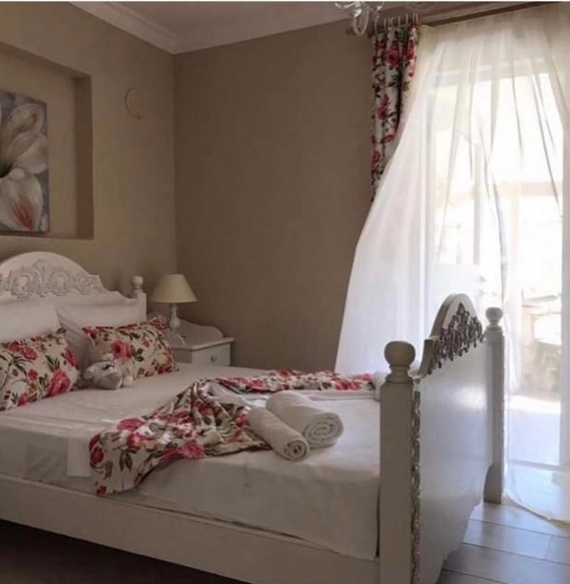 The White Hotel Алачати Экстерьер фото